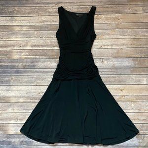 BCBGMaxAzria Black V Neck Ruched Sleeveless Midi Dress